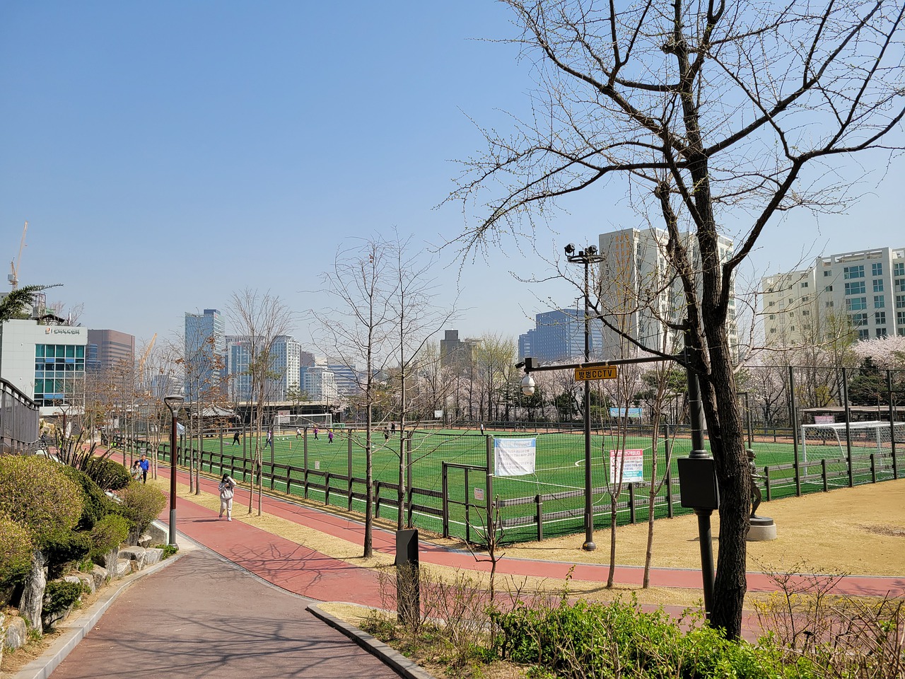 不可战胜的 不可战胜的