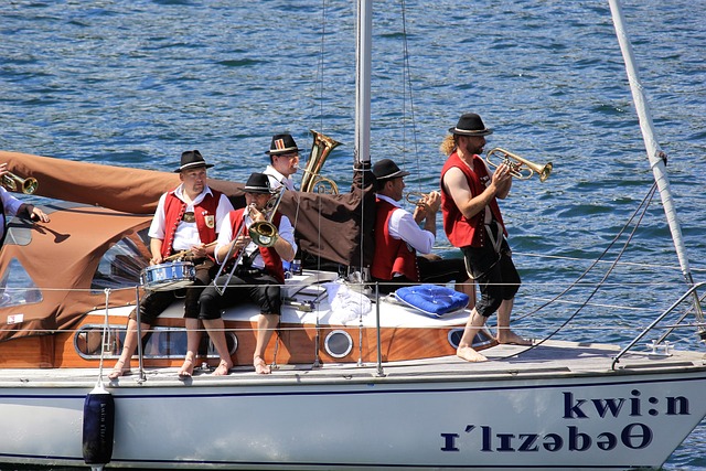 任何微小的 任何微小的